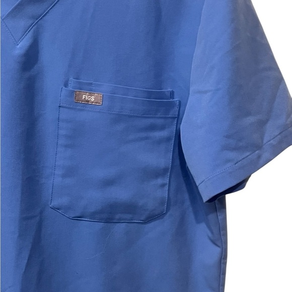 Figs men’s surgical blue scrub tops Leon scrub top size medium 3 pocket - Picture 2 of 5
